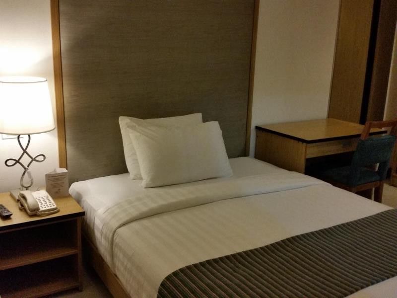 Balabag  Crown Regency Courtyard Resort מראה חיצוני תמונה