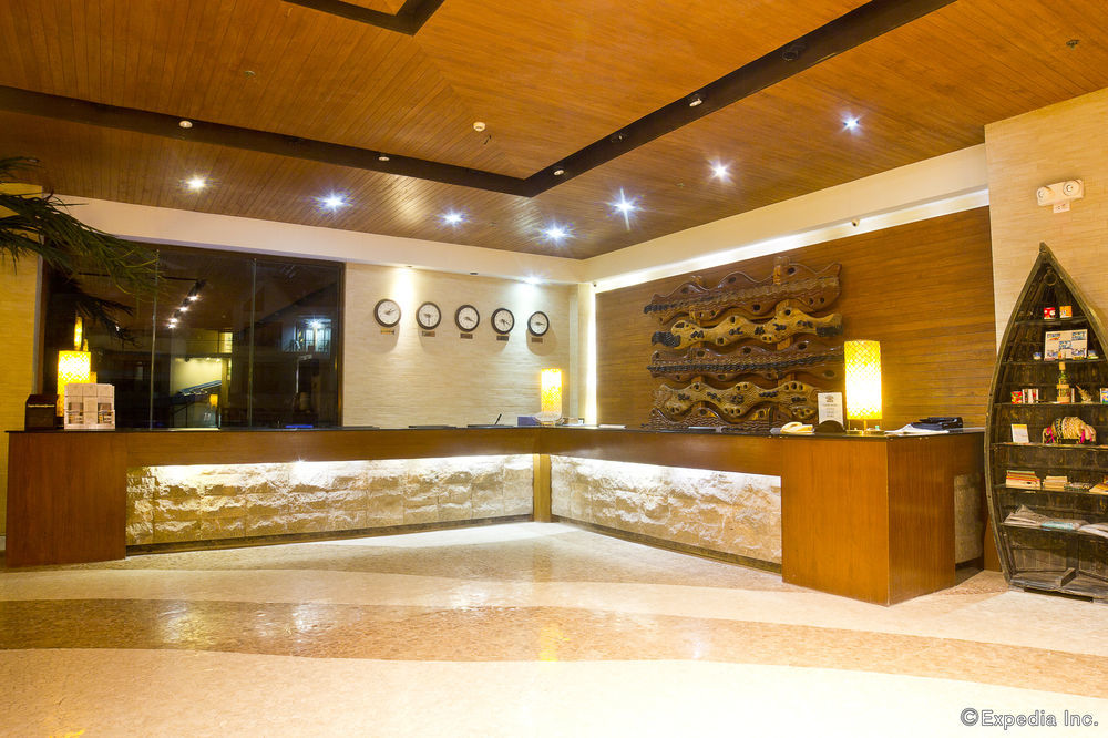 Balabag  Crown Regency Courtyard Resort מראה חיצוני תמונה
